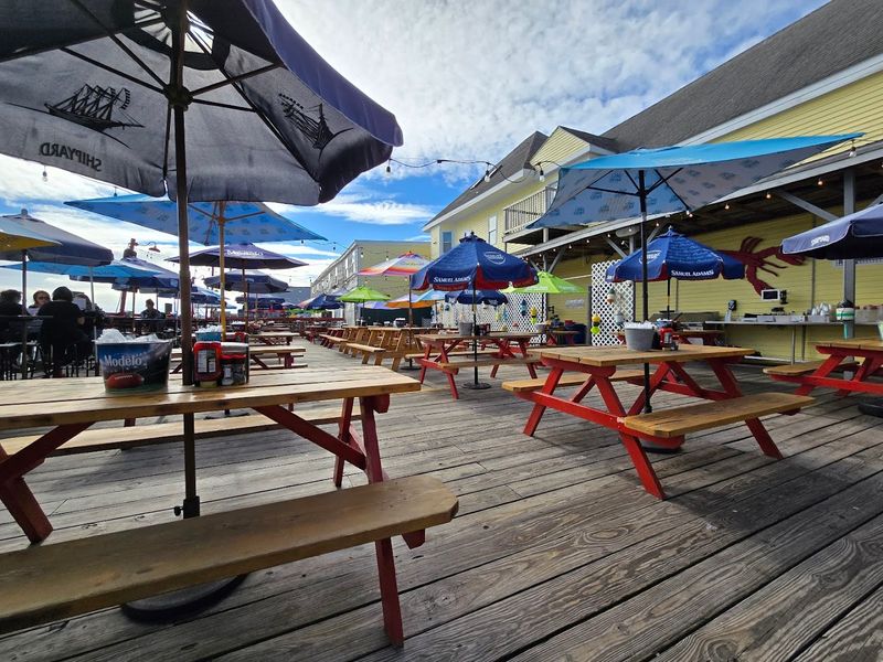 The Porthole Restaurant & Pub, Portland