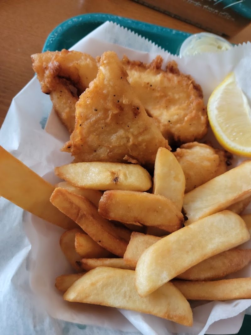The Legendary Connecticut Seafood Spot That Locals Swear Serves The Best Fish And Chips In The State - Decor Hint Why It Still Feels Legendary