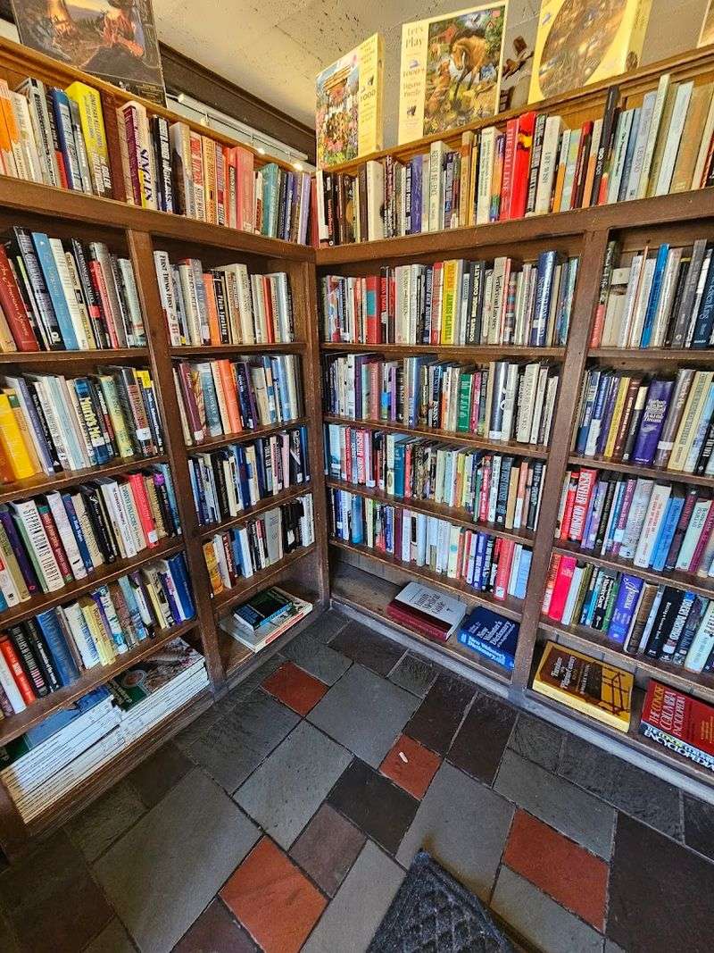 A Perfect Stop For Curious Readers