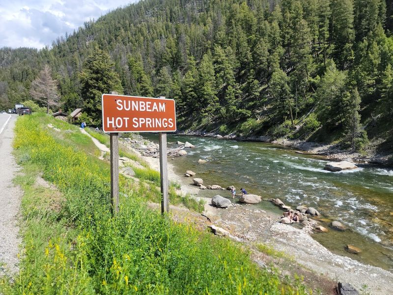 Leave No Trace And Local Etiquette