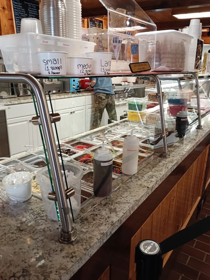 This Connecticut Spot Serves Ice Cream So Good Visitors Plan Trips Around It - Decor Hint How The Ice Cream Is Made Fresh Daily