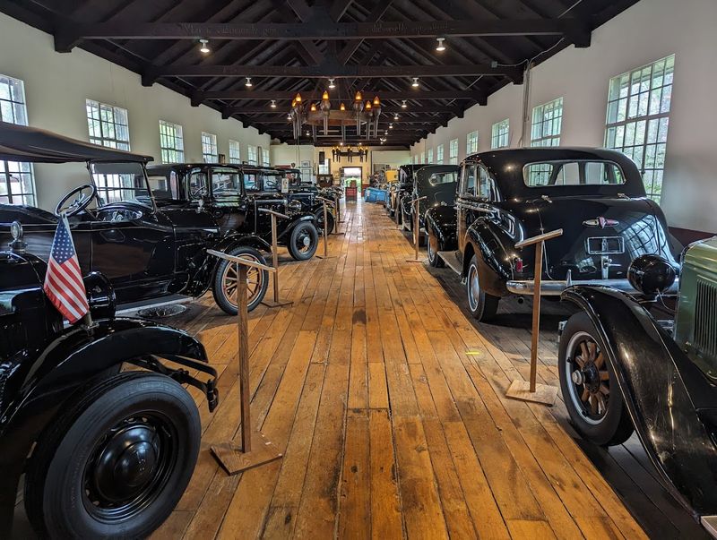 Estes-Winn Antique Car Museum