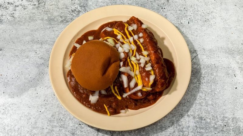 This Charming Georgia Eatery Serves Breakfast The Way It Used To Be - Decor Hint The Iconic One And One Dish Worth Ordering