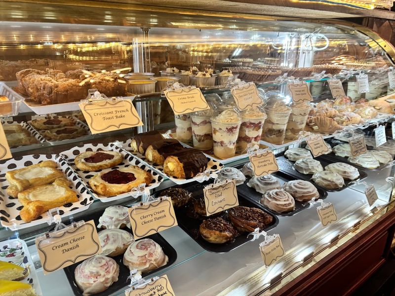 12 West Virginia Cafes Known For Warm Meals And Relaxed Atmospheres - Decor Hint Honeycomb Cafe