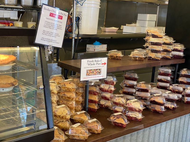 Ikeda’s California Country Market