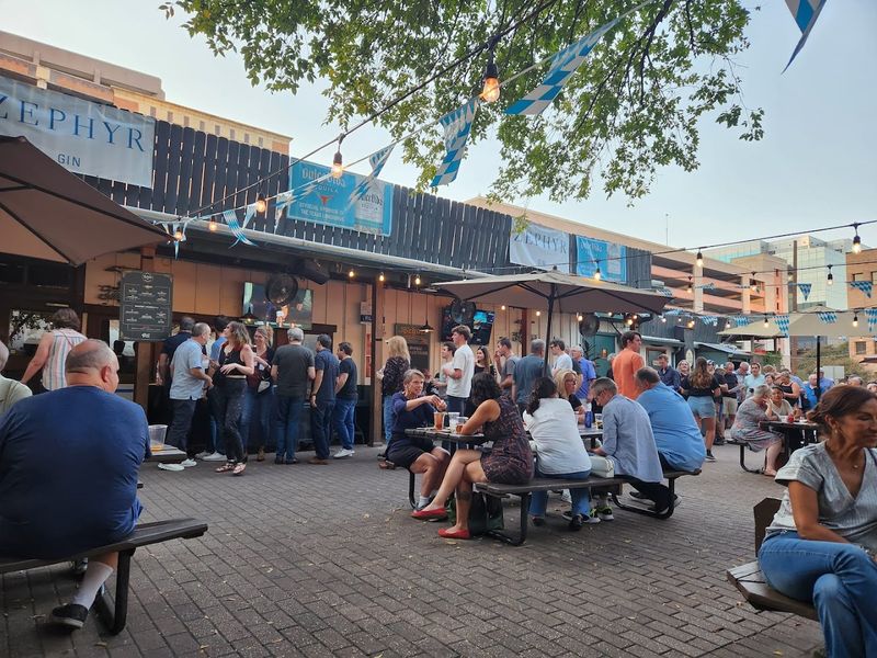 10 Texas Restaurants That Have Become True Local Institutions - Decor Hint Scholz Garten