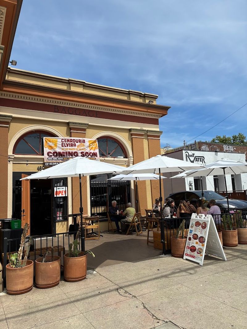 Cenaduria Elvira, Oakland