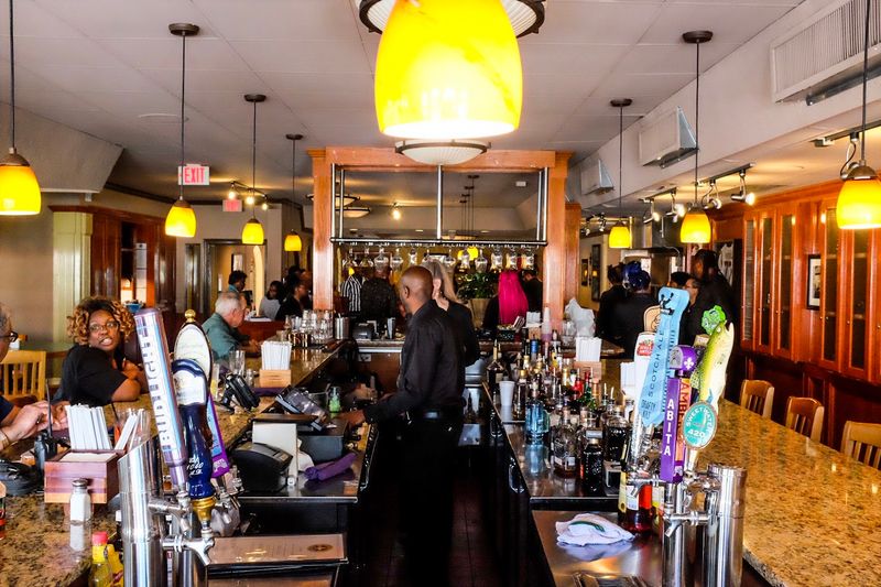 Louisiana Bistreaux Seafood Kitchen East Point