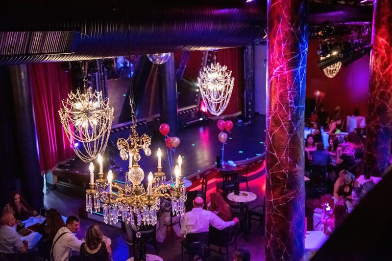 Missouri Is Home To 9 Unusual Restaurants Around And Every Single One Is Worth The Drive - Decor Hint The Boom Boom Room
