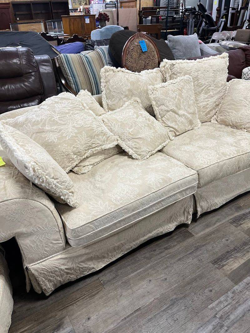 Furniture And Home Goods Worth Hauling Home