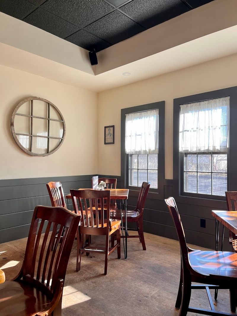 Local Cafés Serving Freshly Baked Treats