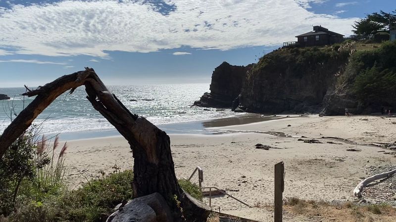 Cooks Beach, Gualala