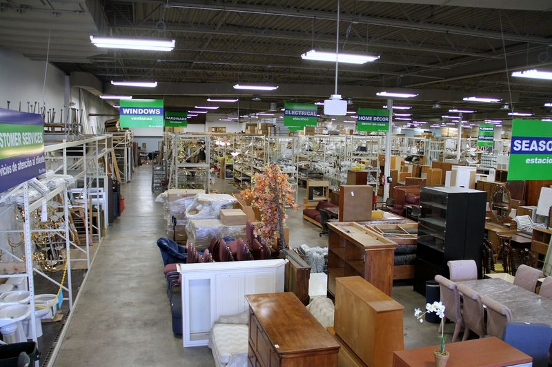 Thrift World on Emmet Street