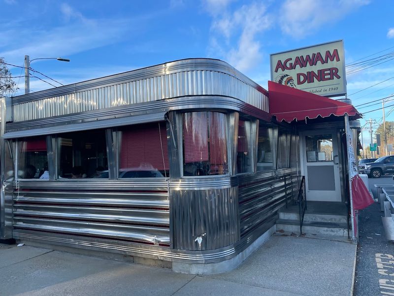 A Diner Frozen In Time
