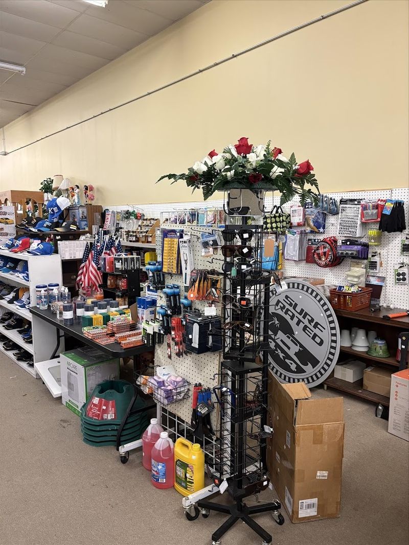 12 Kentucky Flea Markets That Have Locals Coming Back Every Single Weekend - Decor Hint This And That Vendors Mall In Nicholasville