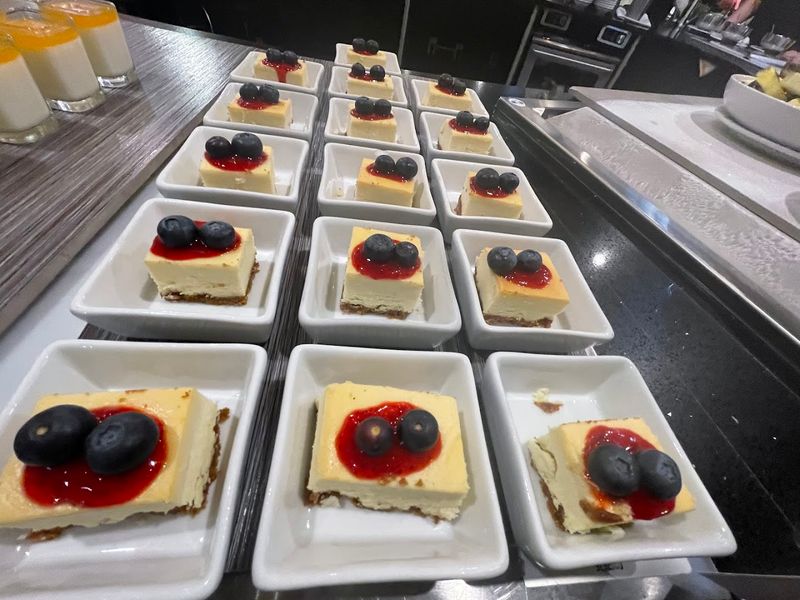 Luxe Buffet, Dania Beach
