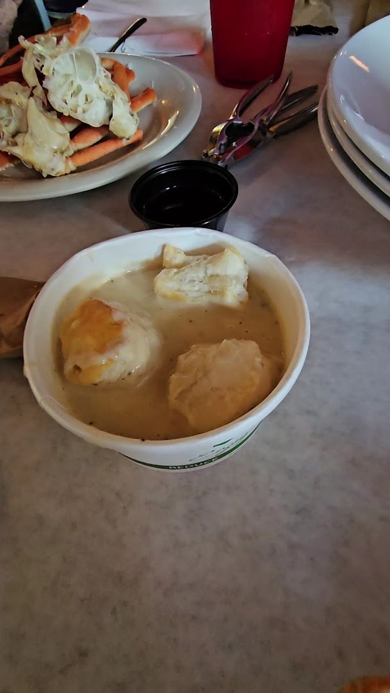 This Florida Seafood Buffet Is Worth Visiting For The Crab Alone - Decor Hint She Crab Soup That Deserves Its Own Spotlight