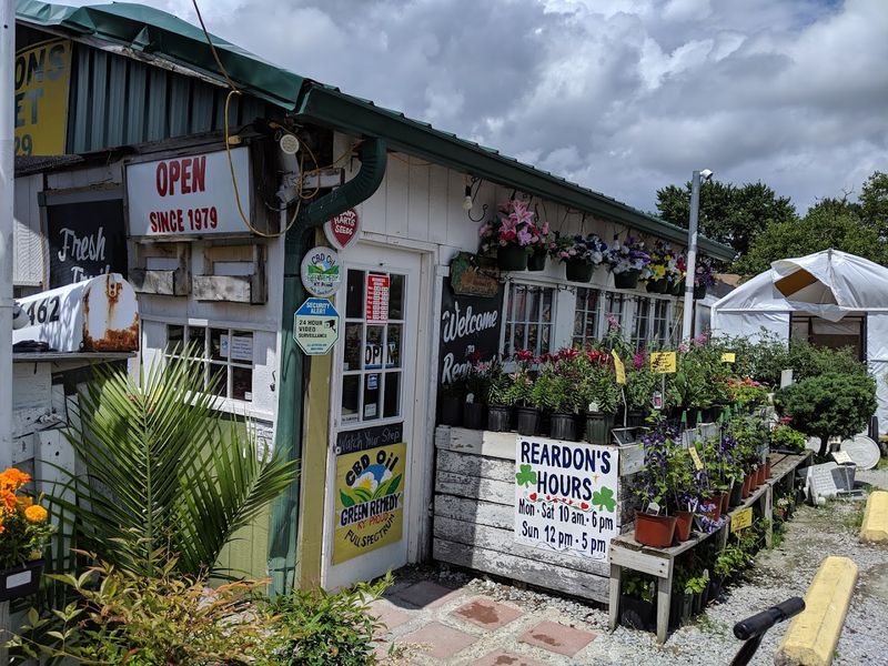 Reardon's Fruit Market