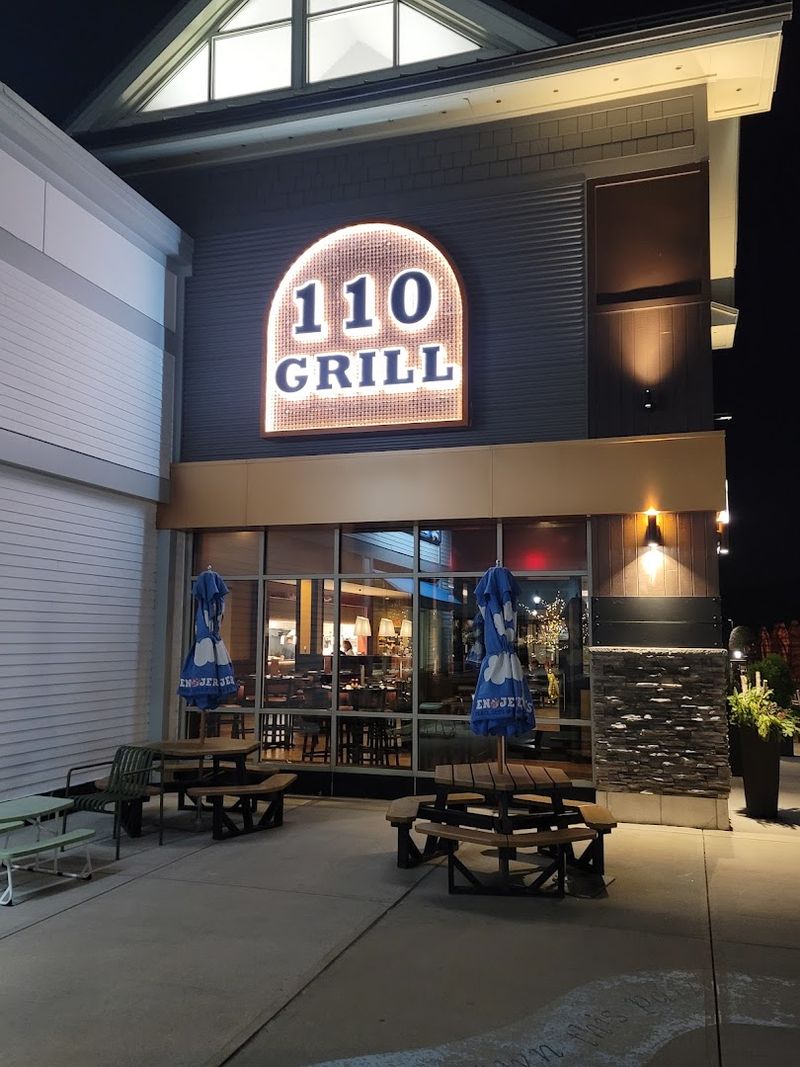 110 Grill, Canton