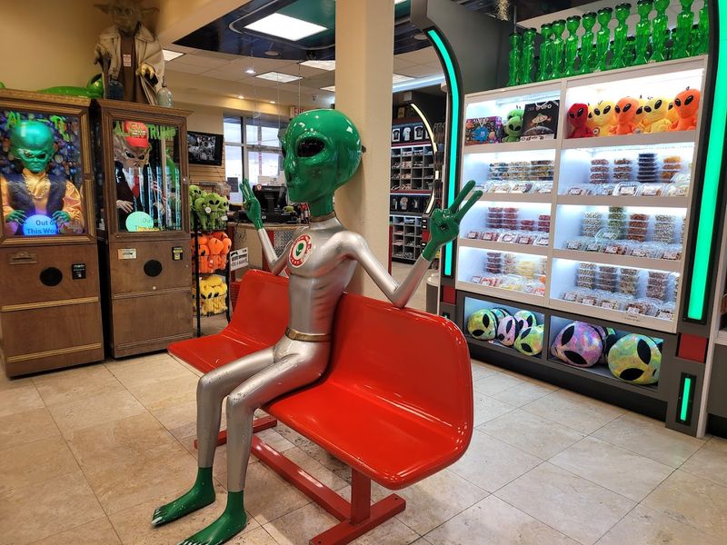 9 California Roadside Stops Where The Gift Shop Is Oddly Hard To Leave Empty-Handed - Decor Hint Alien Fresh Jerky