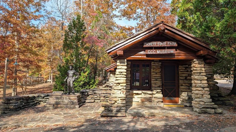 This Tennessee State Park Quietly Delivers One Of The Most Memorable Experiences Around - Decor Hint Wildlife, Nature, And The Park Museum