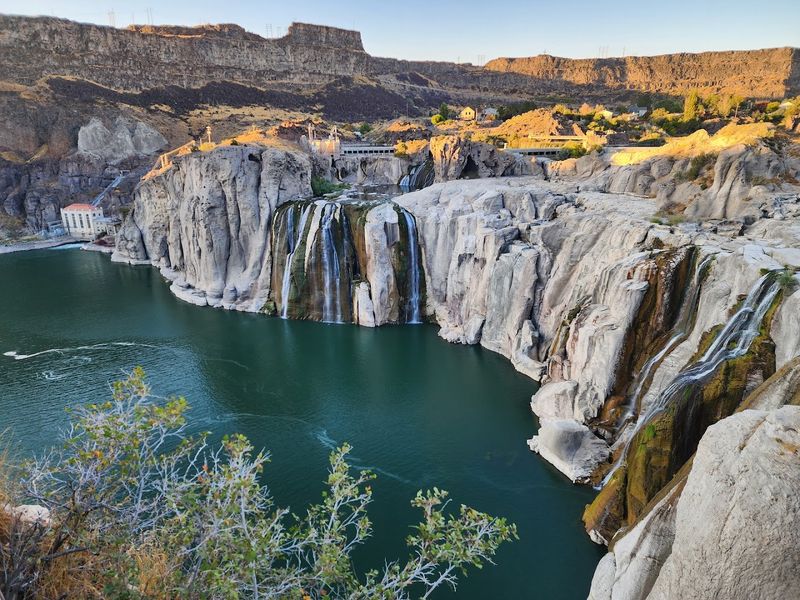 Shoshone Falls