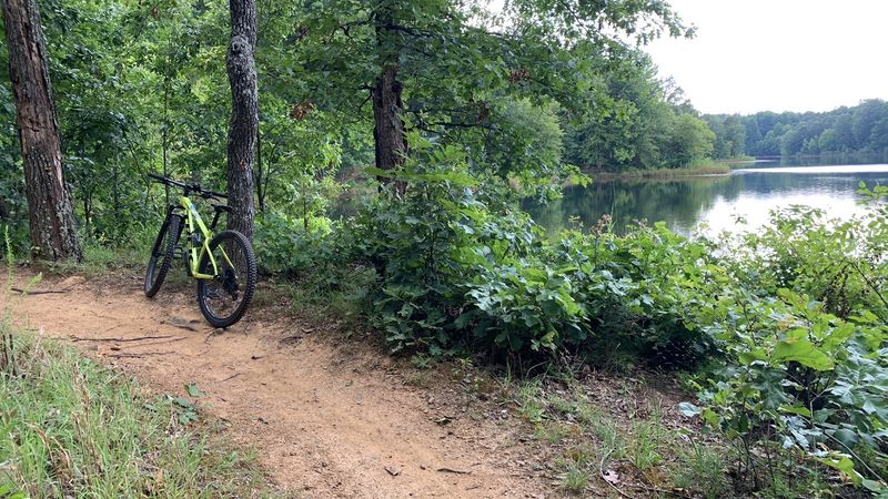 Grapevine Lake Mountain Bike Trails