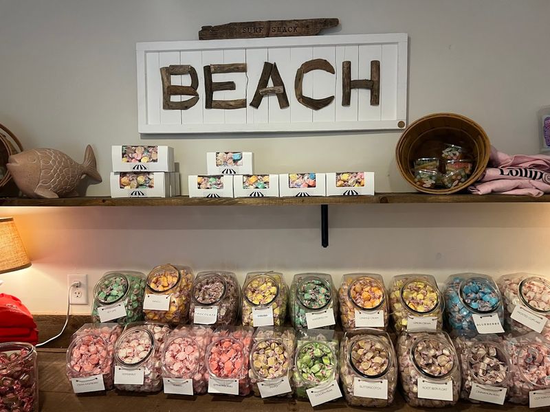 Gumdrops & Lollipops Candy & Ice Cream, Niantic