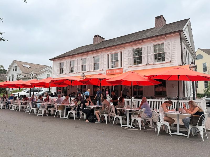 Spotted Horse Tavern, Westport