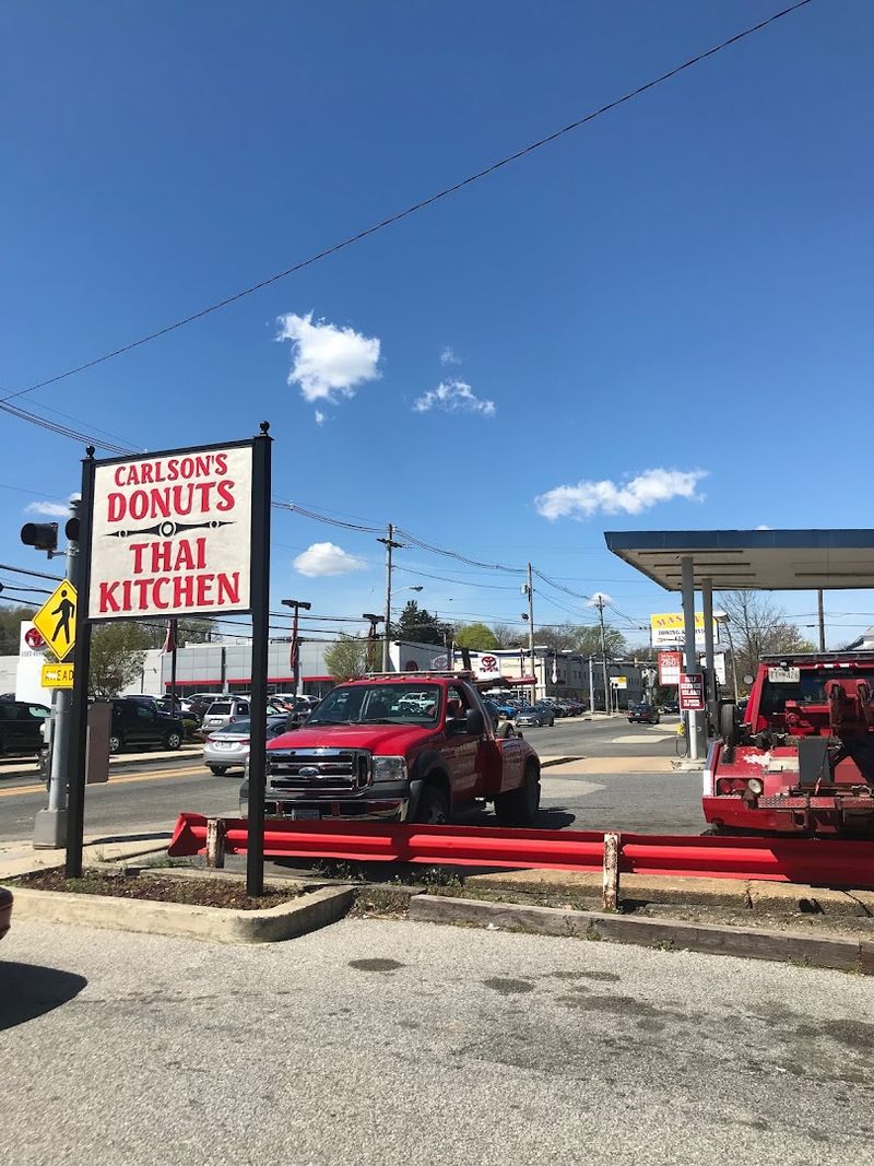 Carlson's Donuts & Thai Kitchen