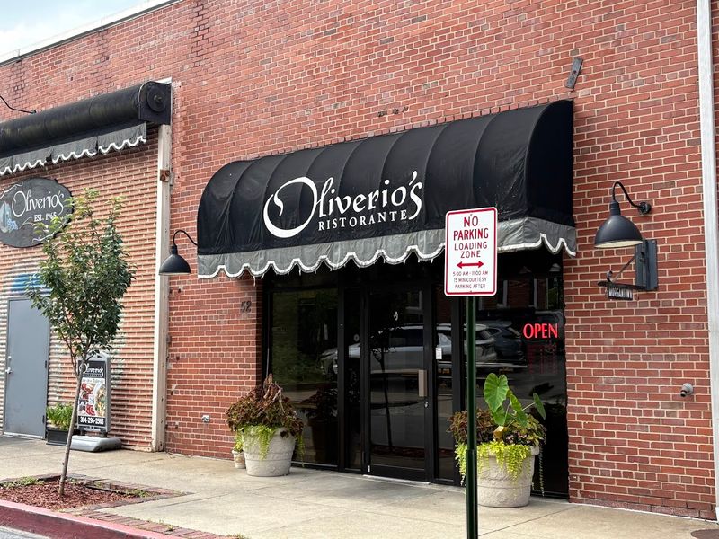 Oliverio's Ristorante On The Wharf