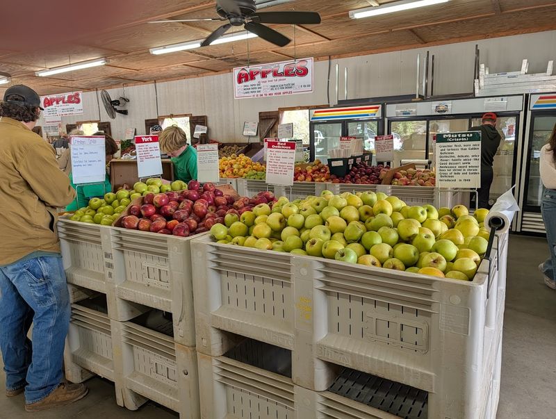 Local Farmers Markets And Fresh Mountain Produce