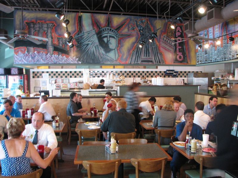 The Welcoming Atmosphere and Old-School Deli Vibes