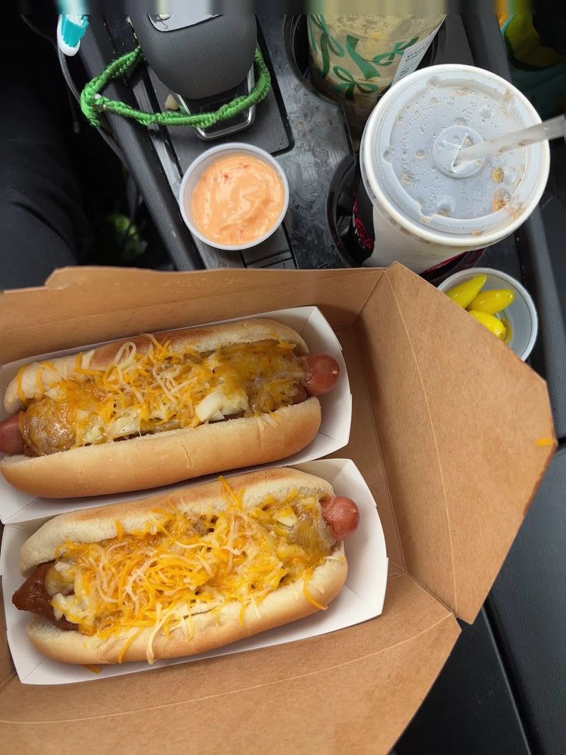 10 Old-School Hot Dog Counters Across California That Never Changed Their Tune - Decor Hint Larry's Chili Dog, Burbank
