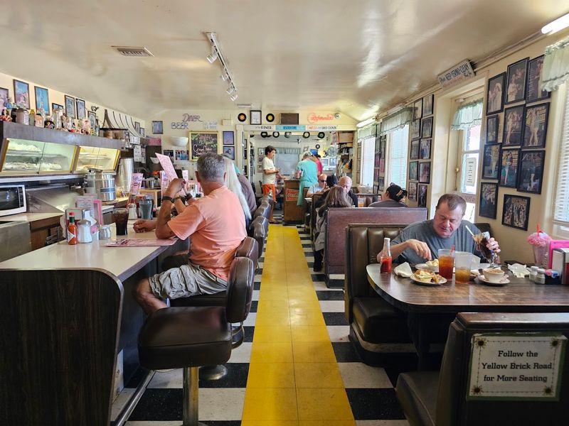 Peggy Sue's 50's Diner