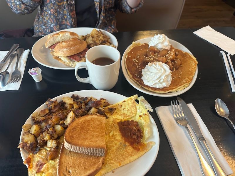 Known For Fluffy Pancakes And Crispy Bacon