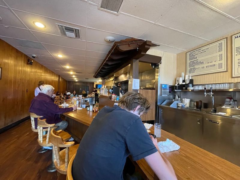 The No-Frills Diner Atmosphere That Feels Genuinely Lived-In