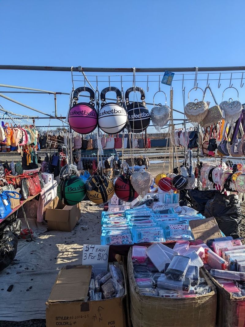Boulevard Flea Market
