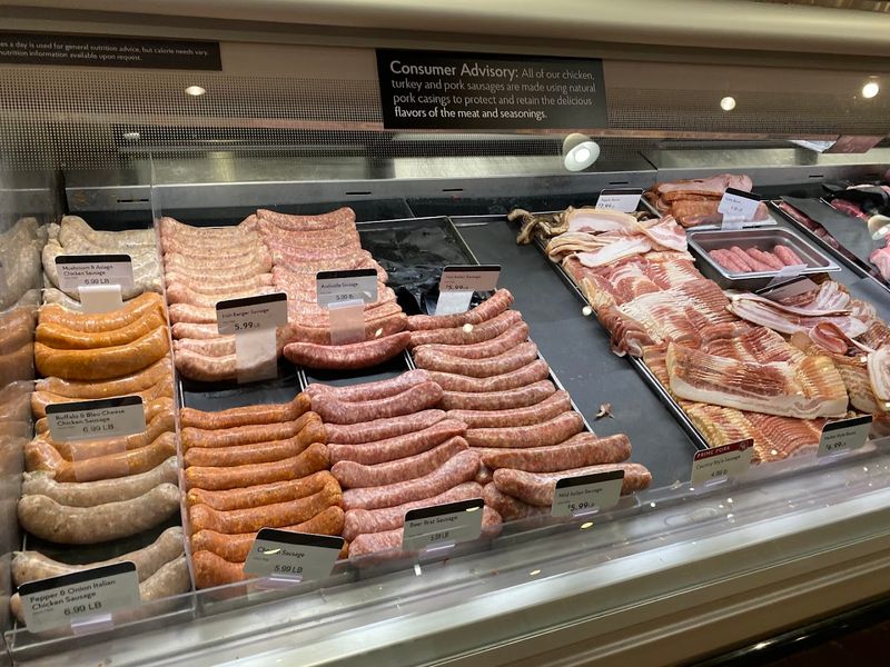 The Fresh Market, Avon