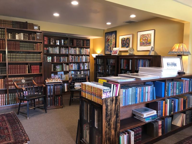 Lost Horizon Bookstore, Montecito