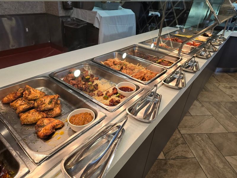 Non-Seafood Options Make It Easier For Groups