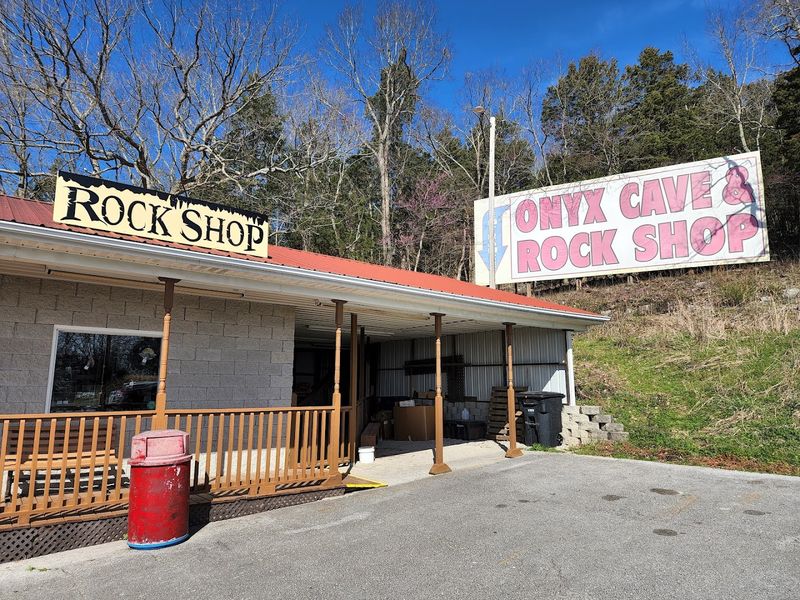 Onyx Cave And Rock Shop
