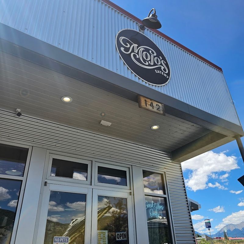 Mojo's Eatery