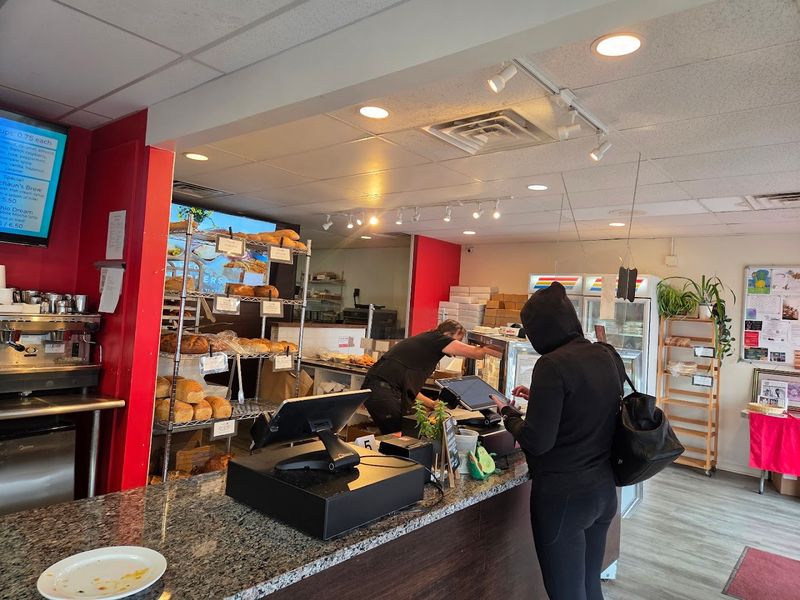 A Bakery That Truly Fits Its Block