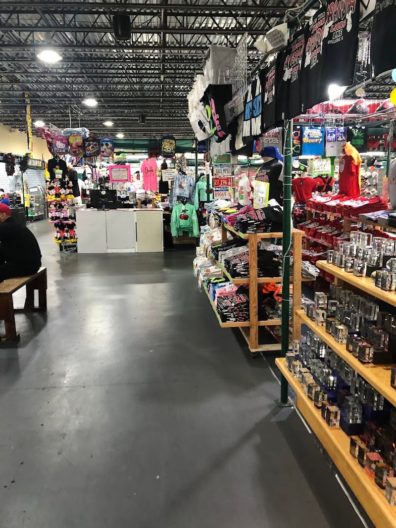 This Huge Florida Market Is Perfect For Shoppers Who Love Great Deals - Decor Hint Planning Your Visit To Kissimmee