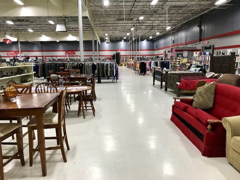Texas Thrift Windcrest