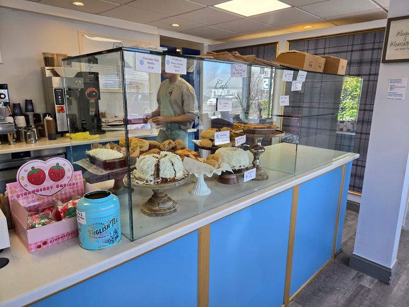 Cozy Bakeshop Feel With Friendly Local Service