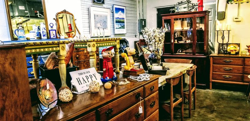 Studio Antiques, El Segundo