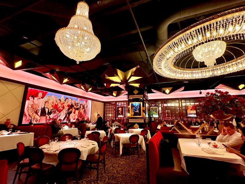 This Louisville Restaurant Holds Title Of Kentucky's Most Expensive - Decor Hint Service That Feels Genuinely Attentive From Start To Finish