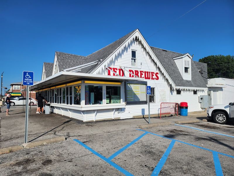 These 12 Longstanding Missouri Restaurants Are Perfect For A Weekend Road Trip - Decor Hint Ted Drewes Frozen Custard